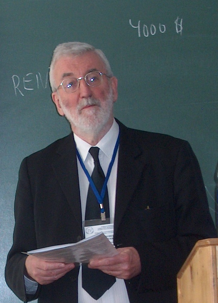 2007-04 Apatiitti 120407 Jeffery Roberts